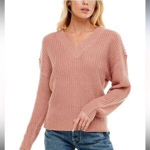 NO COMMENTJuniors' Ikeddi V-Neck Tie-Back Sweater size M cameo brown